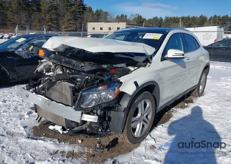2017 Mercedes-Benz Gla 250 4Matic z USA, uszkodzony, nr VIN WDCTG4GB1HJ312321